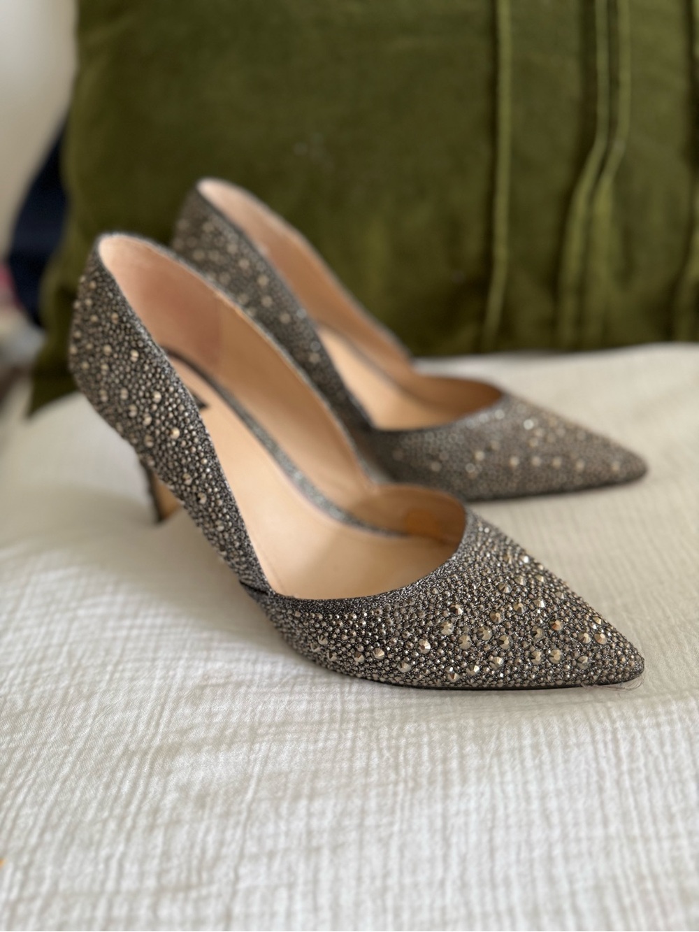 White House Black Market Sparkling Pointed-Toe Pumps in Gunmetal